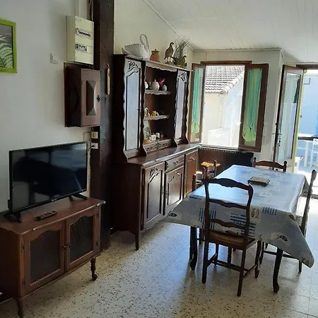 Maison De Pecheur Pres Du Port De